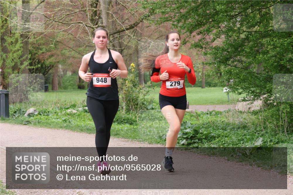 19.04.2026 - Hammer Lauf Lena Gebhardt http://msf.ph/oto/9565028 19.04.2026 10:41:58 Laufen 16, 948, 16, 279 meine-sportfotos.de