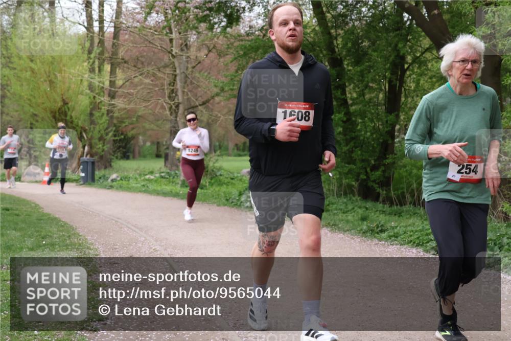 19.04.2026 - Hammer Lauf Lena Gebhardt http://msf.ph/oto/9565044 19.04.2026 10:42:07 Laufen 1249, 1957, 16, 1608, 47, 254 meine-sportfotos.de