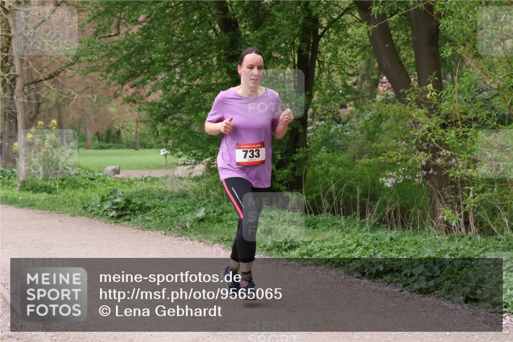 19.04.2026 - Hammer Lauf Lena Gebhardt http://msf.ph/oto/9565065 19.04.2026 10:42:23 Laufen 733 meine-sportfotos.de