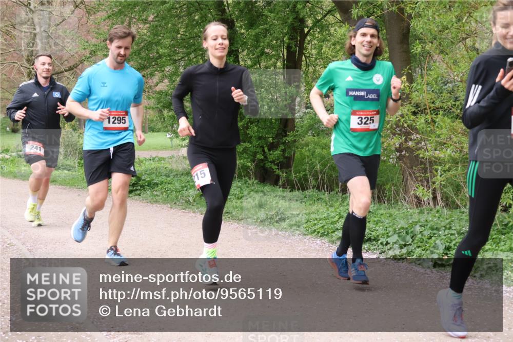 19.04.2026 - Hammer Lauf Lena Gebhardt http://msf.ph/oto/9565119 19.04.2026 10:43:20 Laufen 241, 1295, 15, 16, 325 meine-sportfotos.de