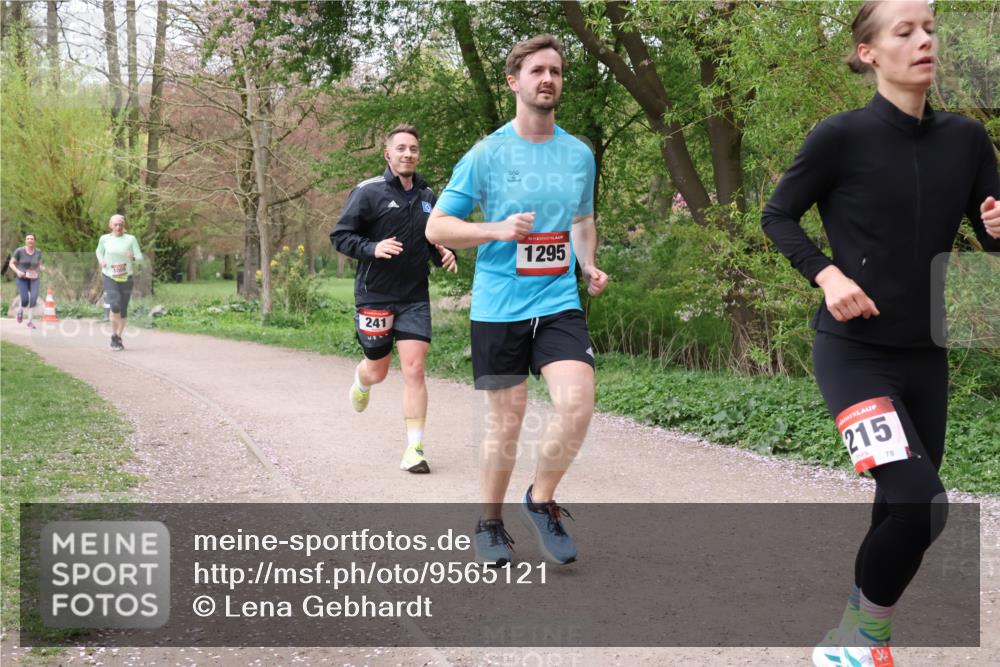 19.04.2026 - Hammer Lauf Lena Gebhardt http://msf.ph/oto/9565121 19.04.2026 10:43:21 Laufen 1008, 241, 16, 1295, 215, 78 meine-sportfotos.de