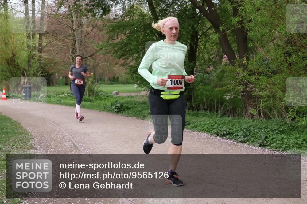 19.04.2026 - Hammer Lauf Lena Gebhardt http://msf.ph/oto/9565126 19.04.2026 10:43:25 Laufen 227, 16, 1008 meine-sportfotos.de