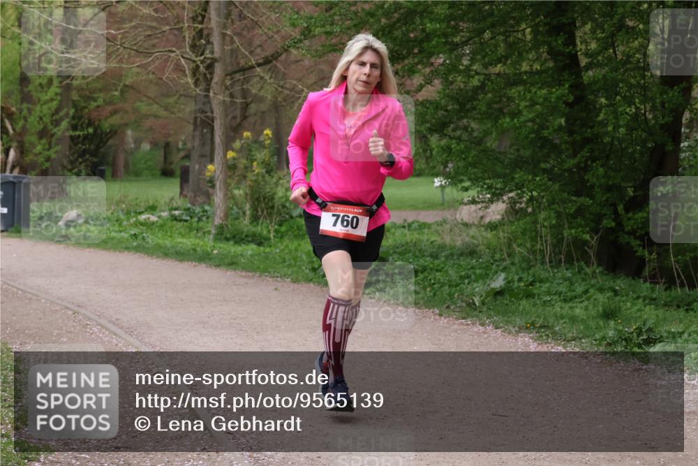 19.04.2026 - Hammer Lauf Lena Gebhardt http://msf.ph/oto/9565139 19.04.2026 10:43:52 Laufen 16, 760 meine-sportfotos.de