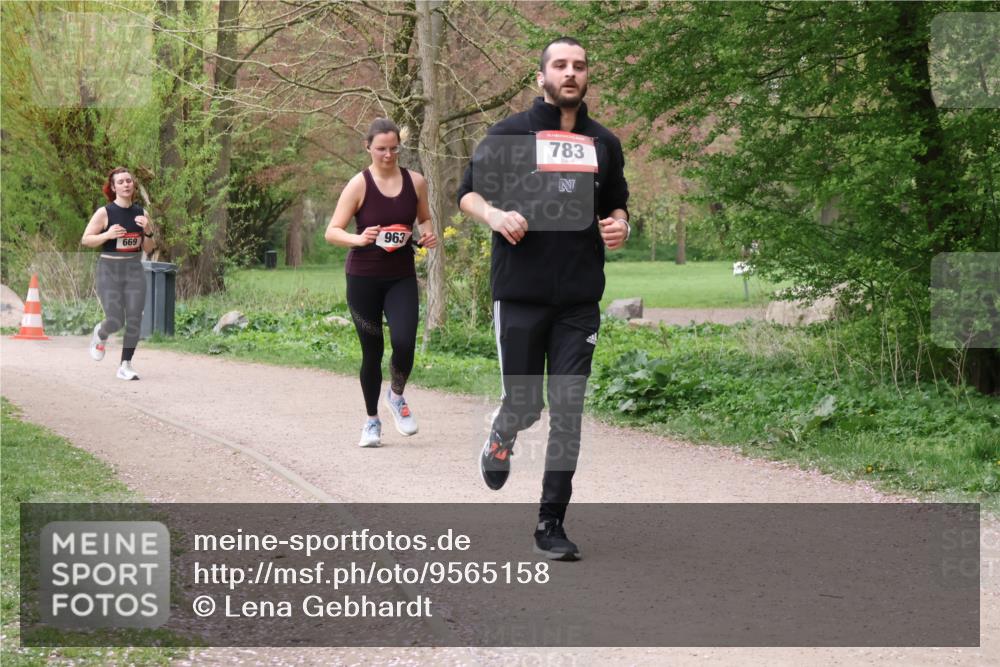 19.04.2026 - Hammer Lauf Lena Gebhardt http://msf.ph/oto/9565158 19.04.2026 10:44:23 Laufen 669, 963, 783 meine-sportfotos.de