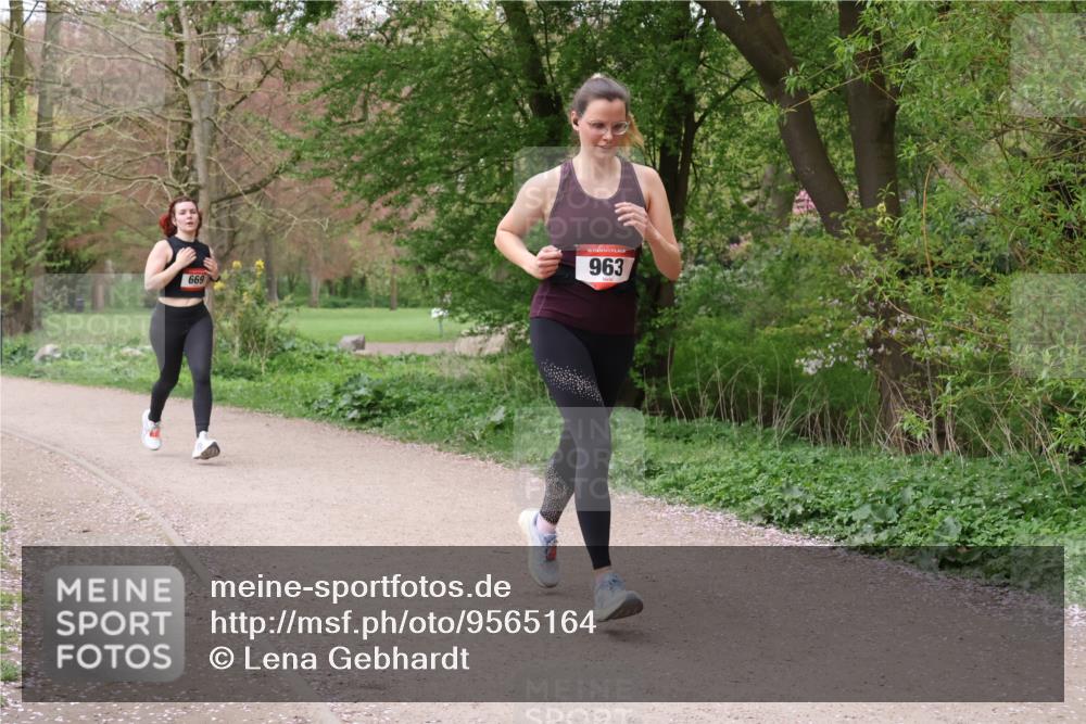 19.04.2026 - Hammer Lauf Lena Gebhardt http://msf.ph/oto/9565164 19.04.2026 10:44:25 Laufen 669, 16, 963 meine-sportfotos.de