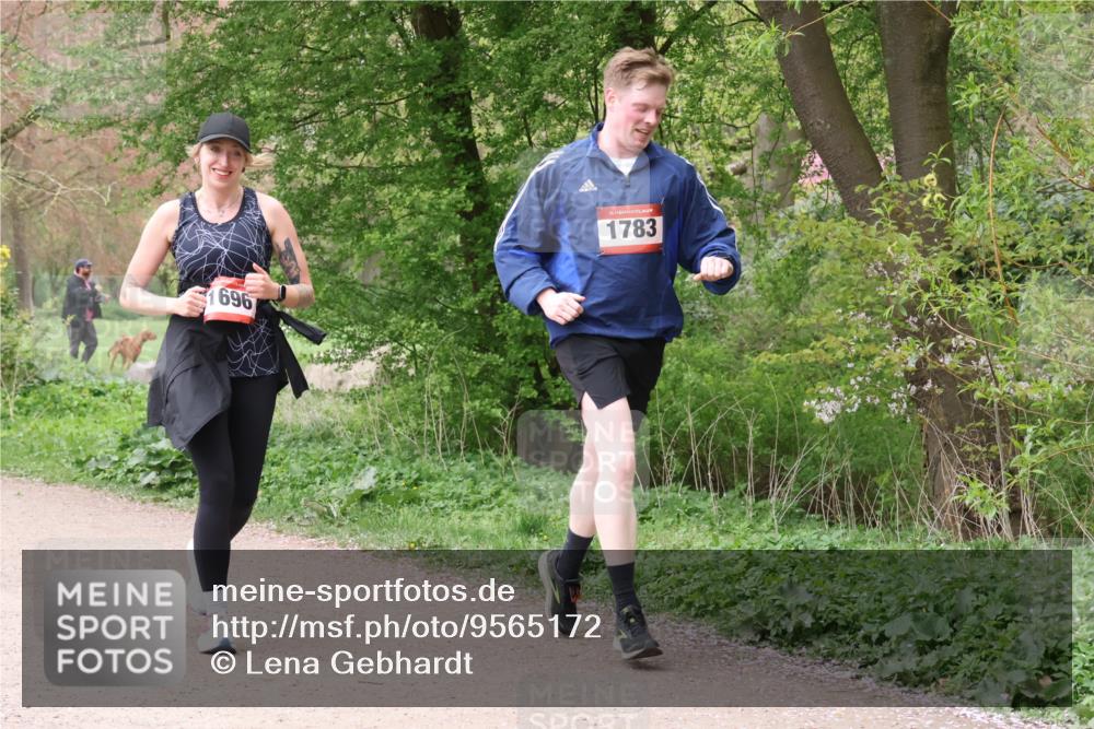 19.04.2026 - Hammer Lauf Lena Gebhardt http://msf.ph/oto/9565172 19.04.2026 10:44:50 Laufen 696, 1783 meine-sportfotos.de