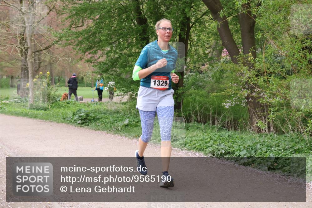 19.04.2026 - Hammer Lauf Lena Gebhardt http://msf.ph/oto/9565190 19.04.2026 10:45:09 Laufen 16, 1329 meine-sportfotos.de