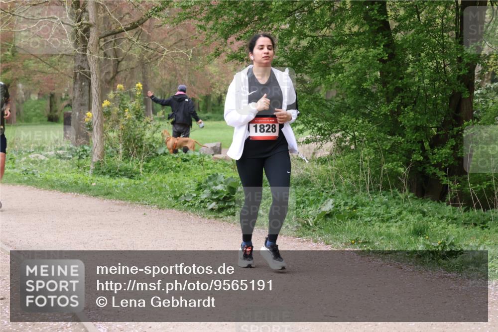 19.04.2026 - Hammer Lauf Lena Gebhardt http://msf.ph/oto/9565191 19.04.2026 10:45:20 Laufen 16, 1828 meine-sportfotos.de
