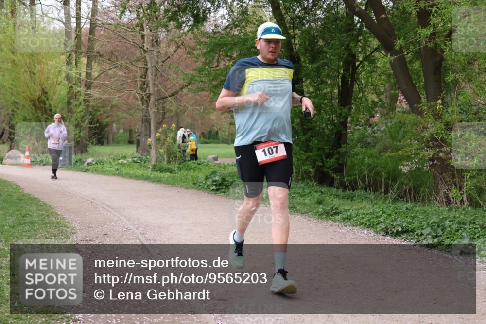 19.04.2026 - Hammer Lauf Lena Gebhardt http://msf.ph/oto/9565203 19.04.2026 10:45:49 Laufen 1234, 107 meine-sportfotos.de