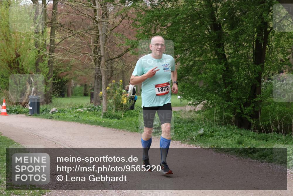 19.04.2026 - Hammer Lauf Lena Gebhardt http://msf.ph/oto/9565220 19.04.2026 10:46:25 Laufen 16, 1872 meine-sportfotos.de
