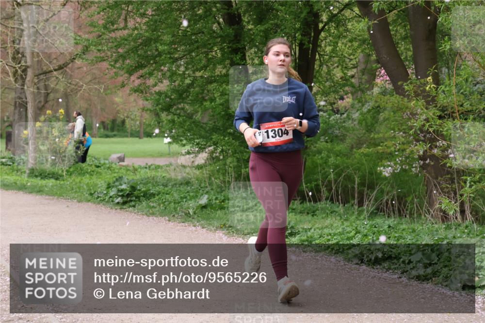 19.04.2026 - Hammer Lauf Lena Gebhardt http://msf.ph/oto/9565226 19.04.2026 10:46:34 Laufen 1304 meine-sportfotos.de