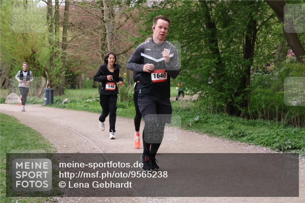19.04.2026 - Hammer Lauf Lena Gebhardt http://msf.ph/oto/9565238 19.04.2026 10:46:52 Laufen 148, 16, 1640 meine-sportfotos.de