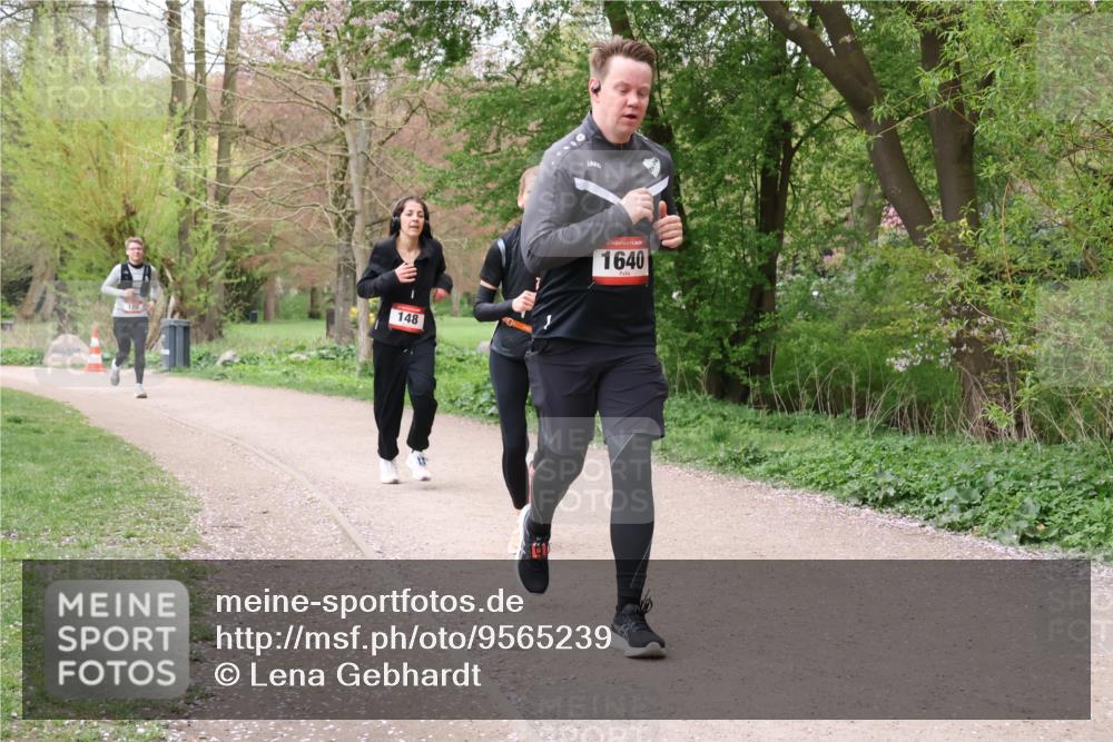 19.04.2026 - Hammer Lauf Lena Gebhardt http://msf.ph/oto/9565239 19.04.2026 10:46:52 Laufen 148, 6, 1640 meine-sportfotos.de