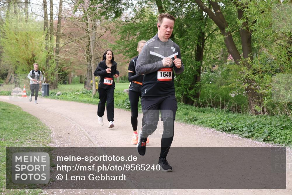 19.04.2026 - Hammer Lauf Lena Gebhardt http://msf.ph/oto/9565240 19.04.2026 10:46:52 Laufen 120, 148, 16, 1640 meine-sportfotos.de
