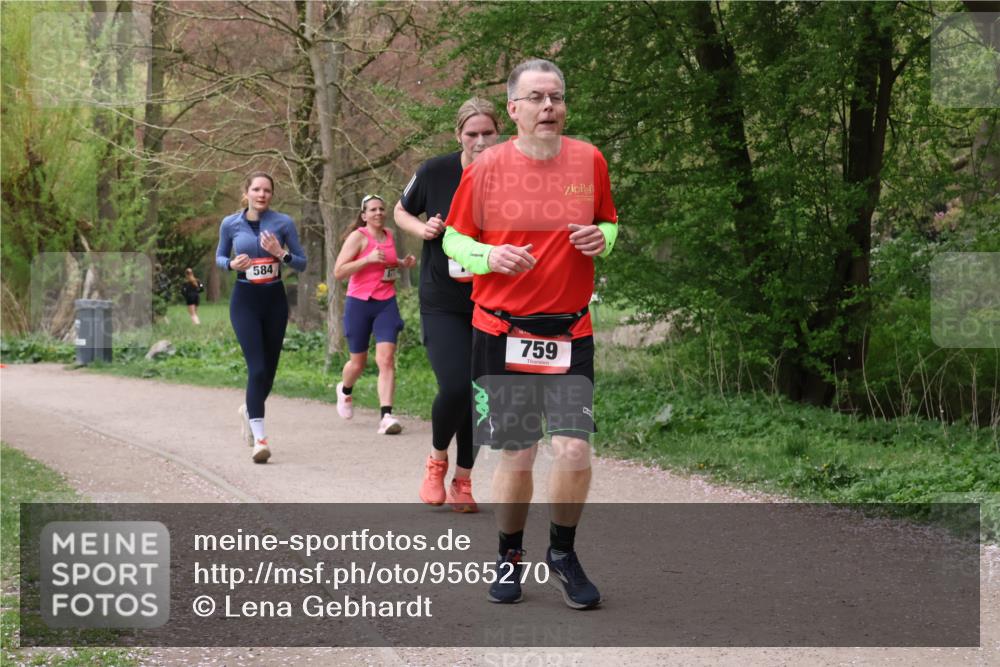 19.04.2026 - Hammer Lauf Lena Gebhardt http://msf.ph/oto/9565270 19.04.2026 10:47:32 Laufen 584, 759 meine-sportfotos.de