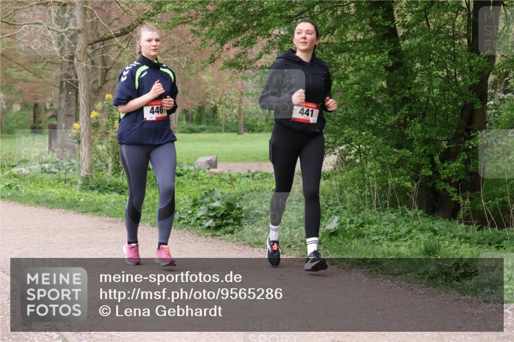 19.04.2026 - Hammer Lauf Lena Gebhardt http://msf.ph/oto/9565286 19.04.2026 10:47:57 Laufen 16, 446, 441 meine-sportfotos.de
