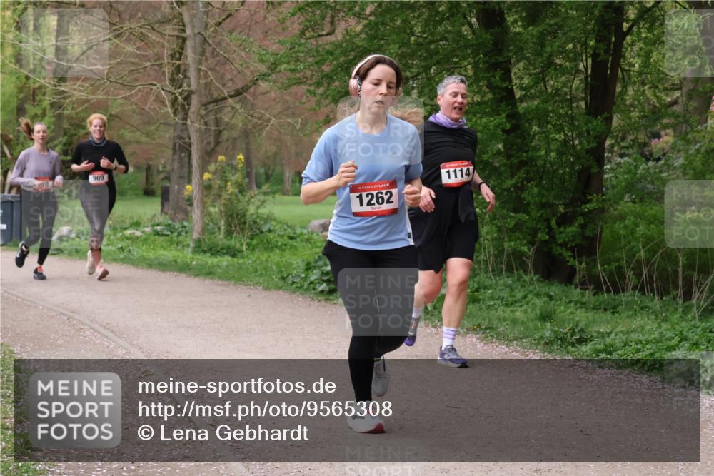 19.04.2026 - Hammer Lauf Lena Gebhardt http://msf.ph/oto/9565308 19.04.2026 10:48:41 Laufen 909, 16, 1262, 1114 meine-sportfotos.de