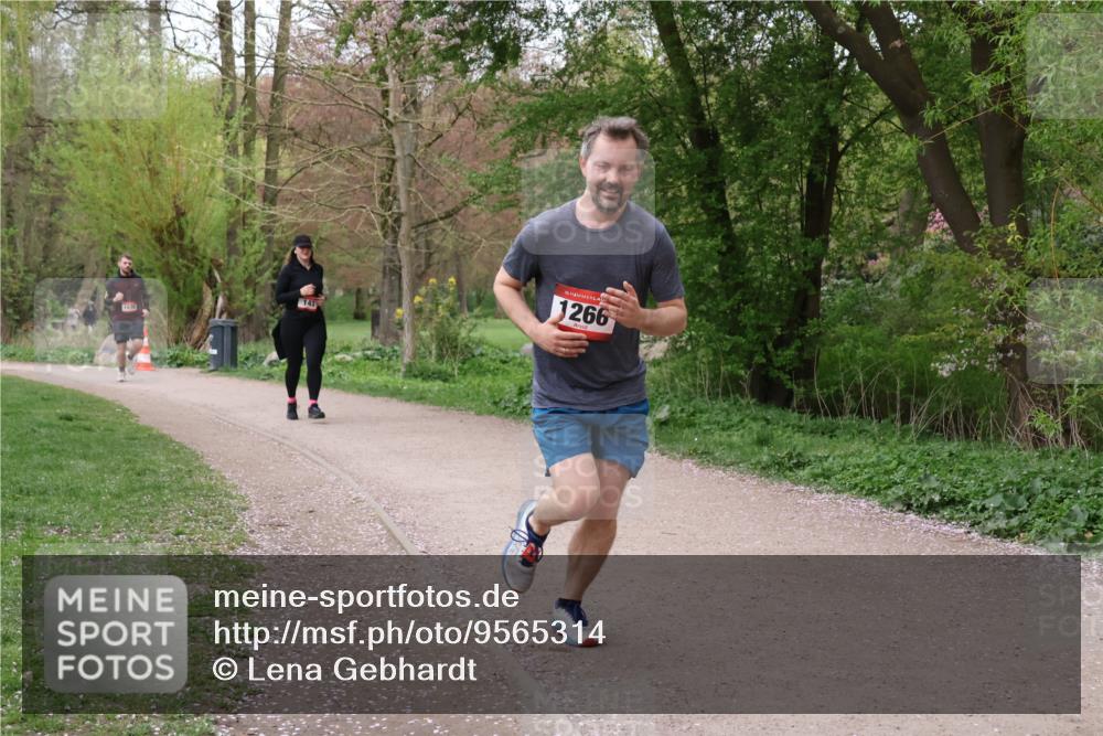 19.04.2026 - Hammer Lauf Lena Gebhardt http://msf.ph/oto/9565314 19.04.2026 10:48:52 Laufen 143, 6, 1266 meine-sportfotos.de