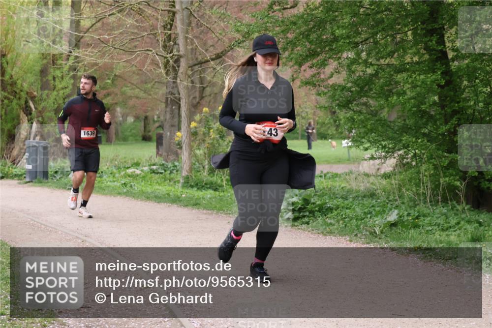 19.04.2026 - Hammer Lauf Lena Gebhardt http://msf.ph/oto/9565315 19.04.2026 10:48:55 Laufen 1639, 16, 43 meine-sportfotos.de