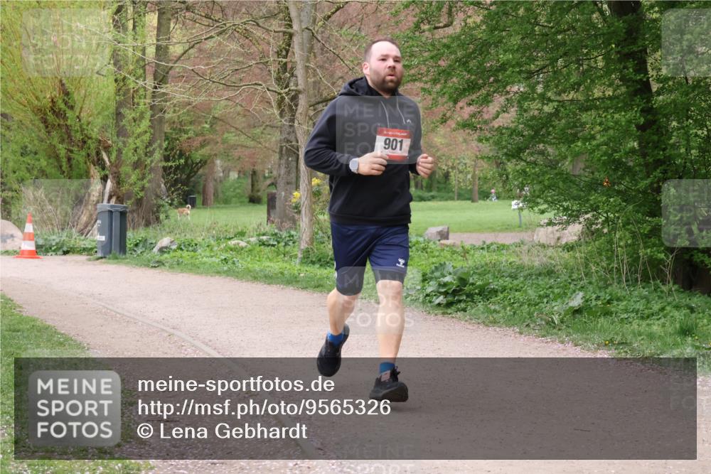 19.04.2026 - Hammer Lauf Lena Gebhardt http://msf.ph/oto/9565326 19.04.2026 10:49:12 Laufen 16, 901 meine-sportfotos.de