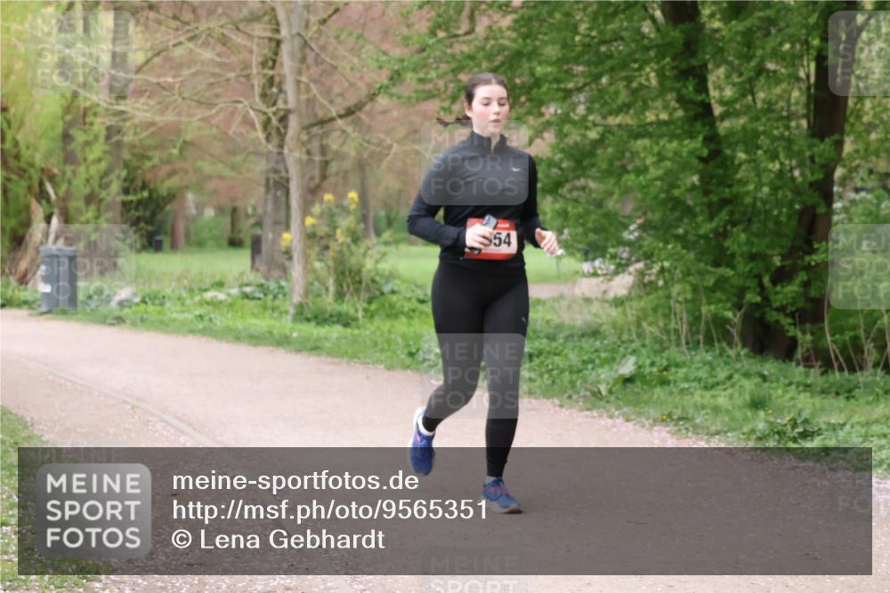 19.04.2026 - Hammer Lauf Lena Gebhardt http://msf.ph/oto/9565351 19.04.2026 10:49:48 Laufen 54 meine-sportfotos.de
