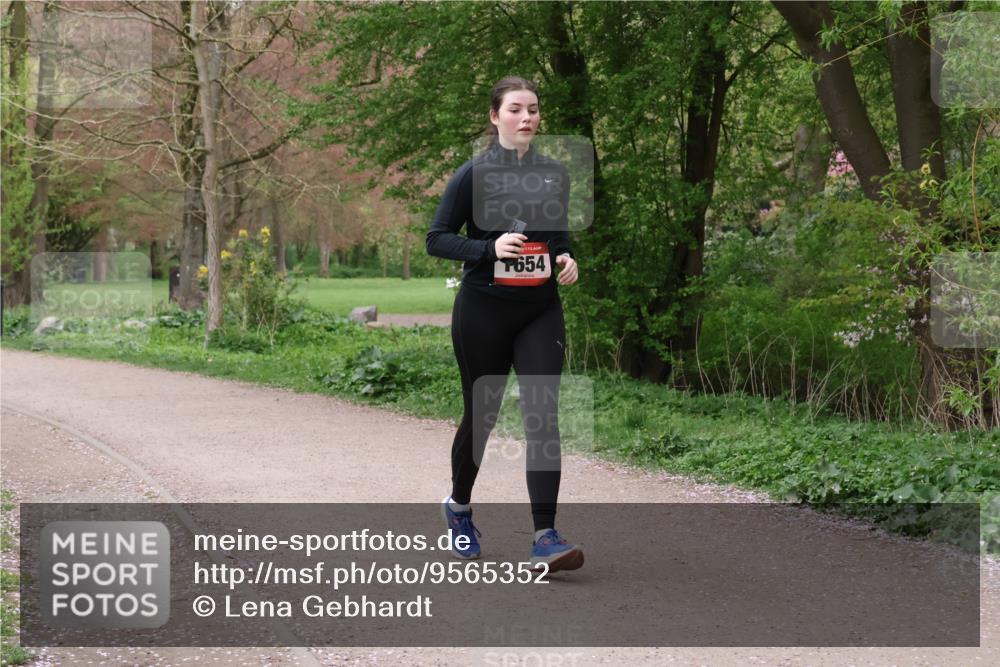 19.04.2026 - Hammer Lauf Lena Gebhardt http://msf.ph/oto/9565352 19.04.2026 10:49:49 Laufen 654 meine-sportfotos.de