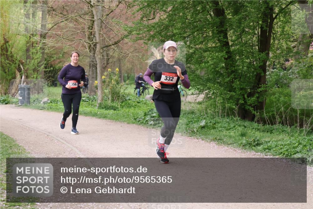 19.04.2026 - Hammer Lauf Lena Gebhardt http://msf.ph/oto/9565365 19.04.2026 10:50:16 Laufen 1356, 332 meine-sportfotos.de