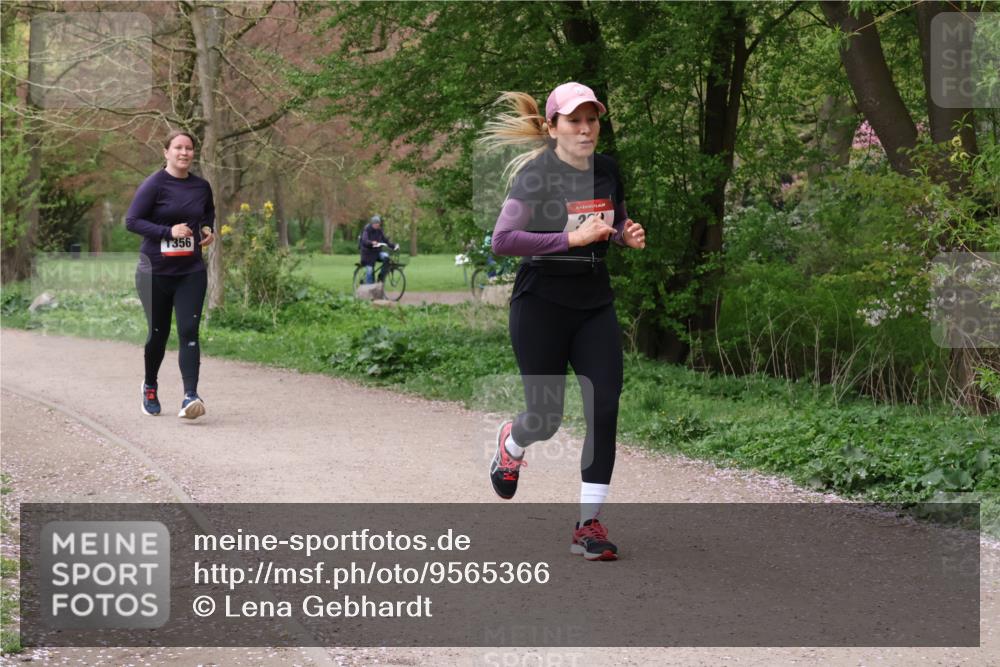 19.04.2026 - Hammer Lauf Lena Gebhardt http://msf.ph/oto/9565366 19.04.2026 10:50:17 Laufen 1356, 16 meine-sportfotos.de
