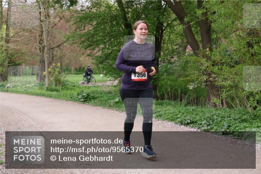 19.04.2026 - Hammer Lauf Lena Gebhardt http://msf.ph/oto/9565370 19.04.2026 10:50:19 Laufen 1356 meine-sportfotos.de