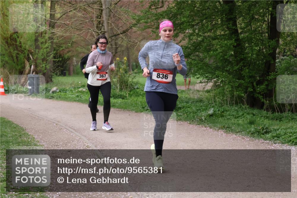 19.04.2026 - Hammer Lauf Lena Gebhardt http://msf.ph/oto/9565381 19.04.2026 10:50:52 Laufen 367, 16, 836 meine-sportfotos.de
