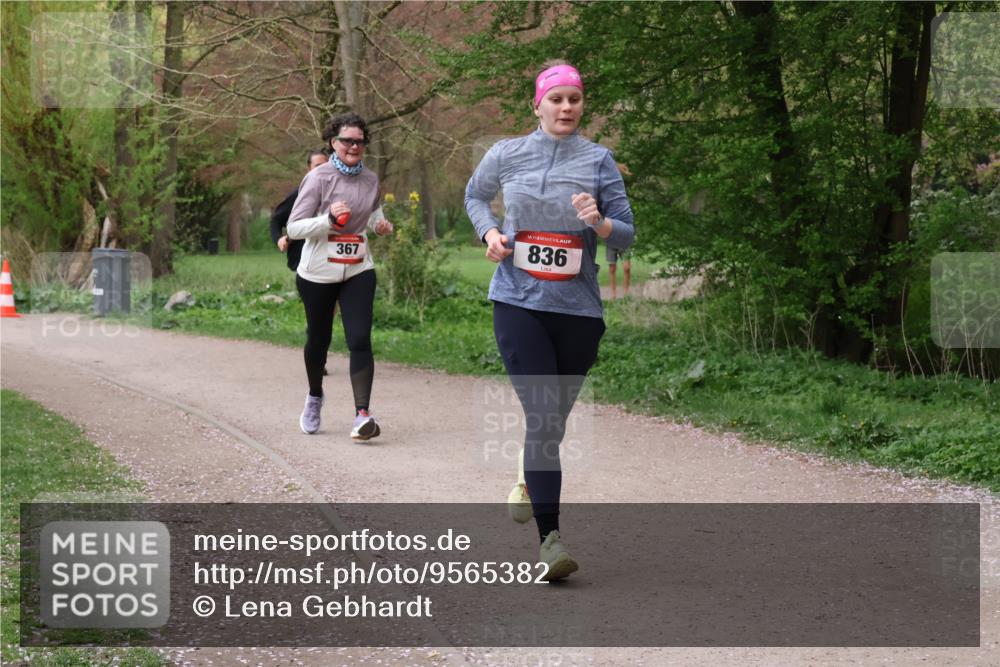 19.04.2026 - Hammer Lauf Lena Gebhardt http://msf.ph/oto/9565382 19.04.2026 10:50:52 Laufen 367, 16, 836 meine-sportfotos.de