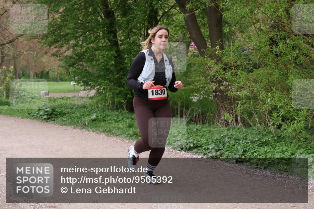 19.04.2026 - Hammer Lauf Lena Gebhardt http://msf.ph/oto/9565392 19.04.2026 10:51:00 Laufen 16, 1830 meine-sportfotos.de