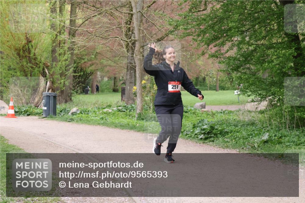 19.04.2026 - Hammer Lauf Lena Gebhardt http://msf.ph/oto/9565393 19.04.2026 10:51:04 Laufen 251 meine-sportfotos.de