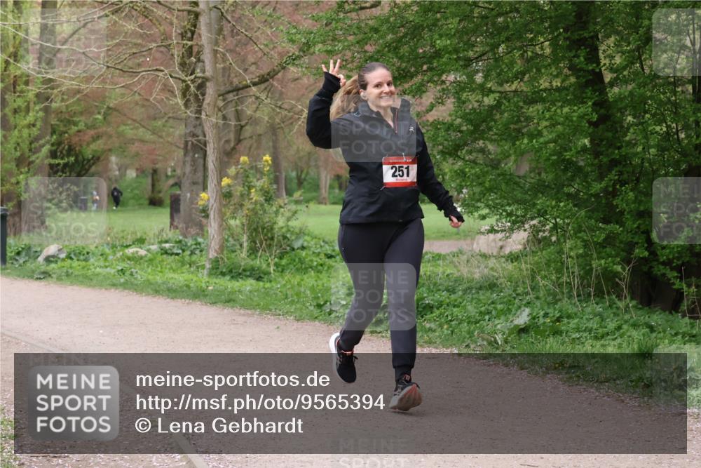 19.04.2026 - Hammer Lauf Lena Gebhardt http://msf.ph/oto/9565394 19.04.2026 10:51:04 Laufen 251 meine-sportfotos.de
