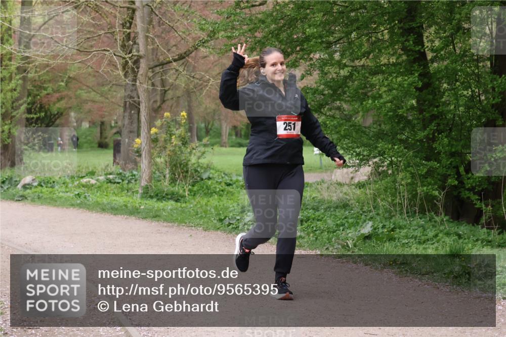 19.04.2026 - Hammer Lauf Lena Gebhardt http://msf.ph/oto/9565395 19.04.2026 10:51:04 Laufen 16, 251 meine-sportfotos.de