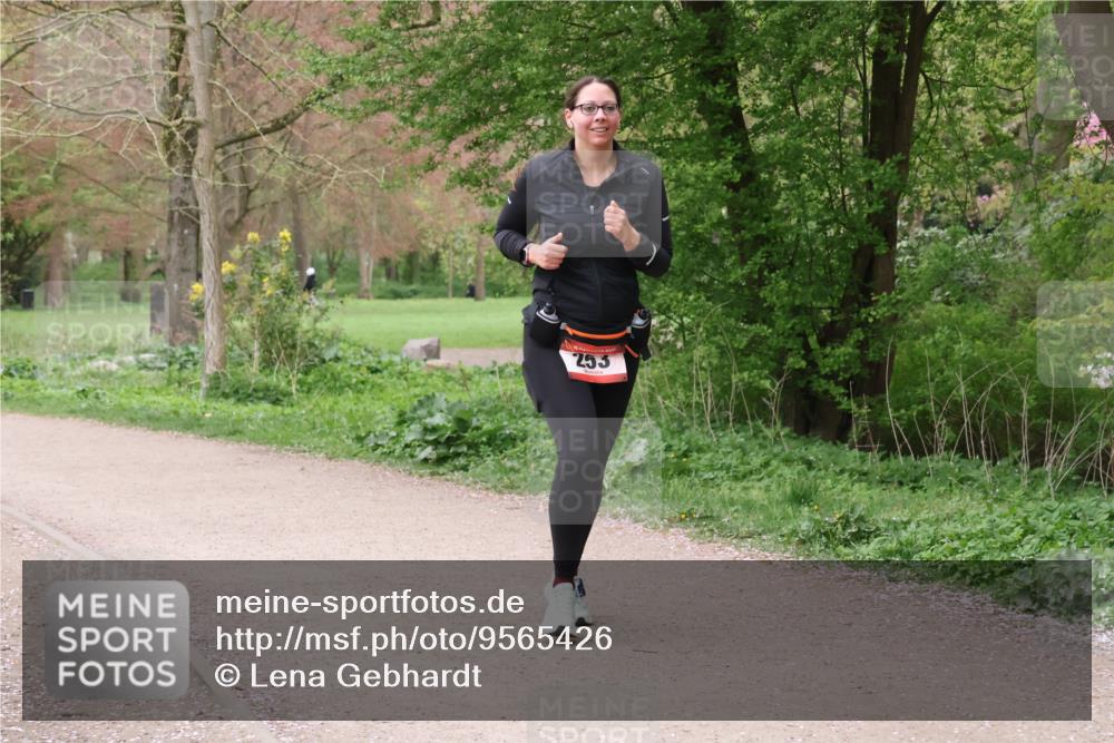 19.04.2026 - Hammer Lauf Lena Gebhardt http://msf.ph/oto/9565426 19.04.2026 10:51:52 Laufen 253 meine-sportfotos.de