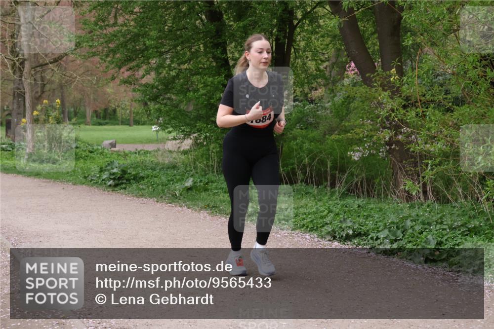 19.04.2026 - Hammer Lauf Lena Gebhardt http://msf.ph/oto/9565433 19.04.2026 10:52:06 Laufen 084 meine-sportfotos.de