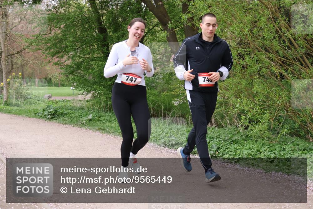 19.04.2026 - Hammer Lauf Lena Gebhardt http://msf.ph/oto/9565449 19.04.2026 10:52:35 Laufen 747, 16, 746 meine-sportfotos.de
