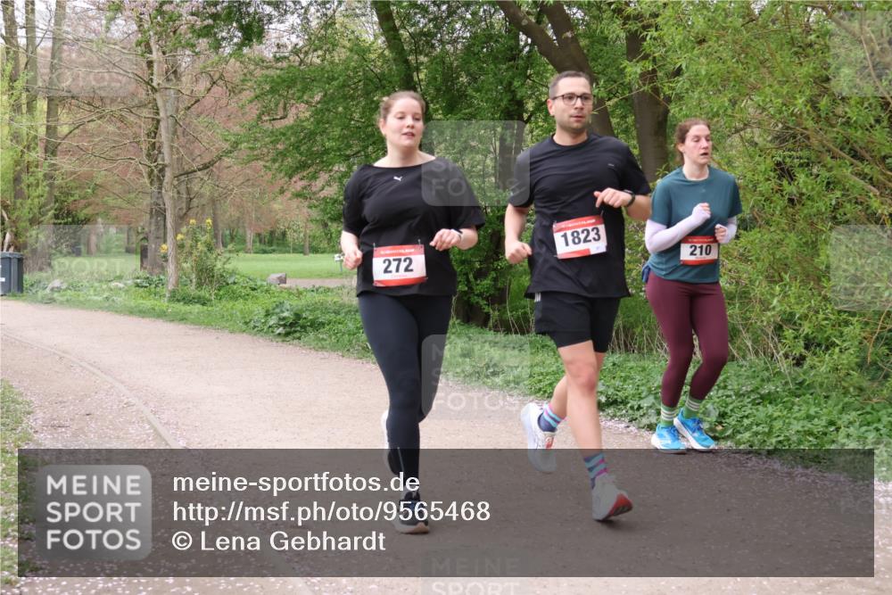 19.04.2026 - Hammer Lauf Lena Gebhardt http://msf.ph/oto/9565468 19.04.2026 10:53:11 Laufen 272, 1823, 210 meine-sportfotos.de