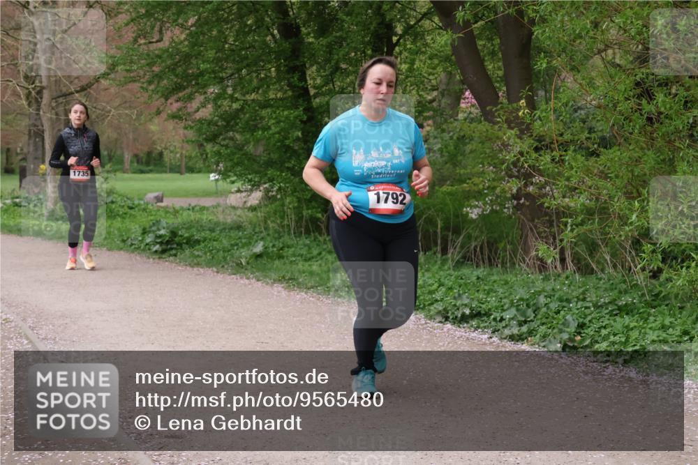19.04.2026 - Hammer Lauf Lena Gebhardt http://msf.ph/oto/9565480 19.04.2026 10:53:42 Laufen 1735, 16, 1792 meine-sportfotos.de