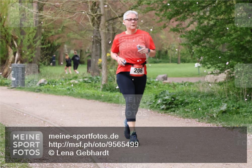 19.04.2026 - Hammer Lauf Lena Gebhardt http://msf.ph/oto/9565499 19.04.2026 10:54:30 Laufen 206 meine-sportfotos.de