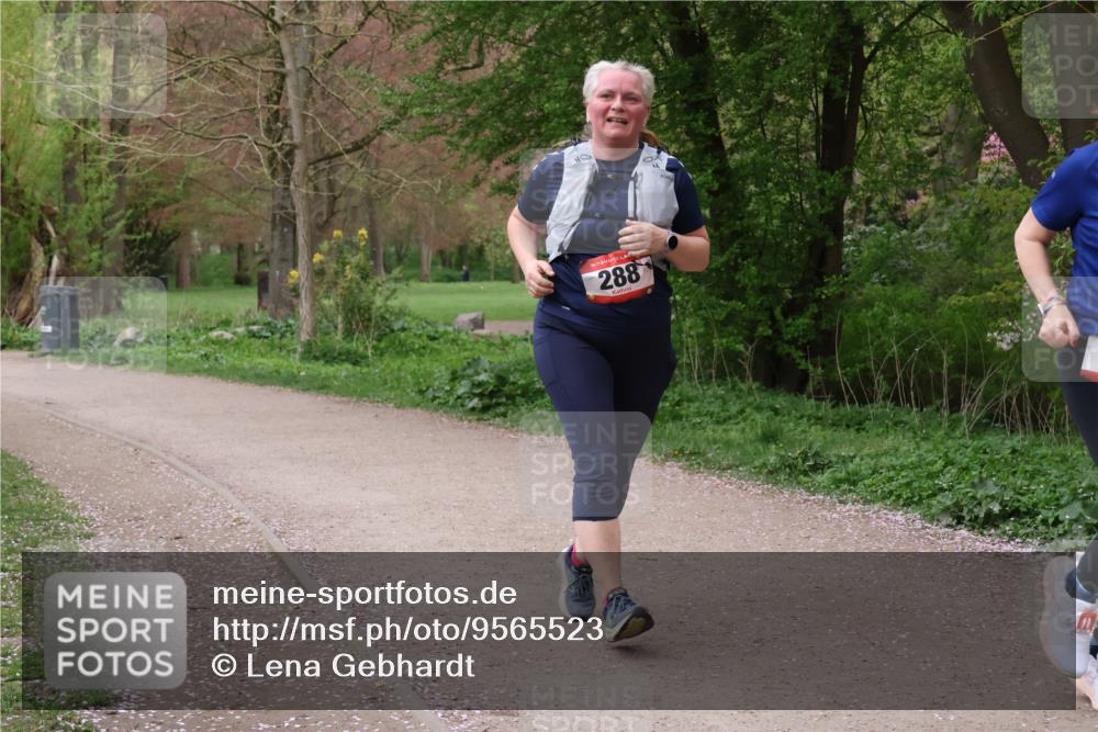 19.04.2026 - Hammer Lauf Lena Gebhardt http://msf.ph/oto/9565523 19.04.2026 10:55:15 Laufen 16, 288 meine-sportfotos.de