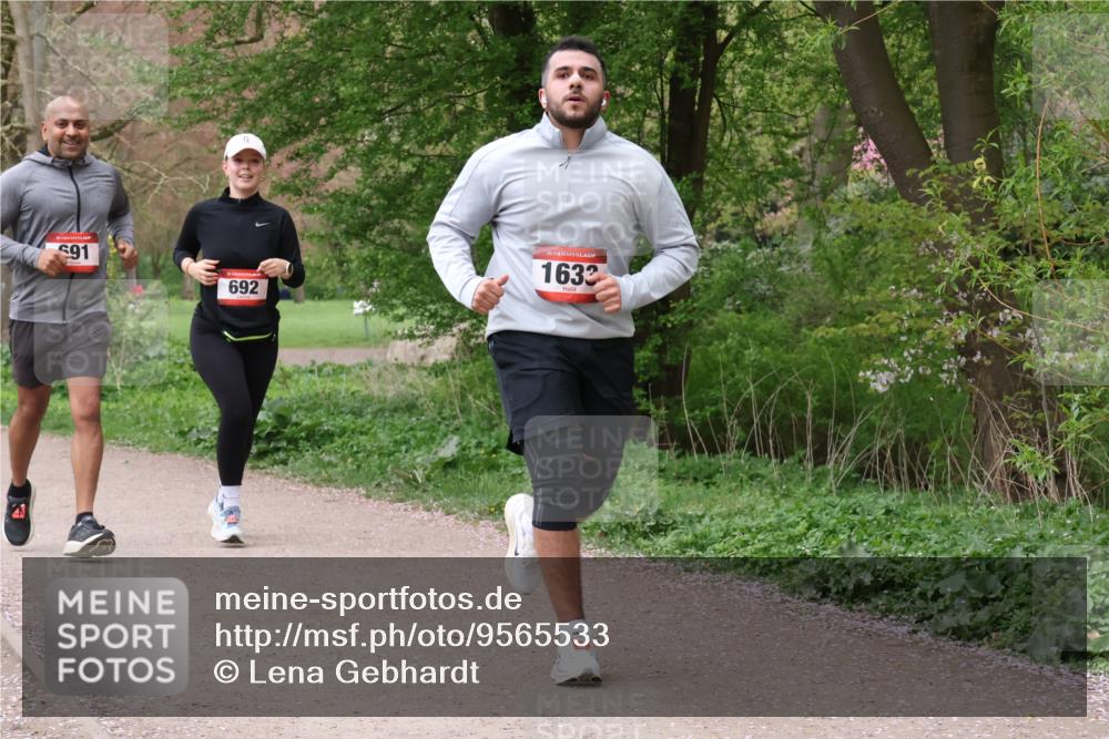 19.04.2026 - Hammer Lauf Lena Gebhardt http://msf.ph/oto/9565533 19.04.2026 10:55:57 Laufen 4, 16, 691, 692, 16, 1632 meine-sportfotos.de
