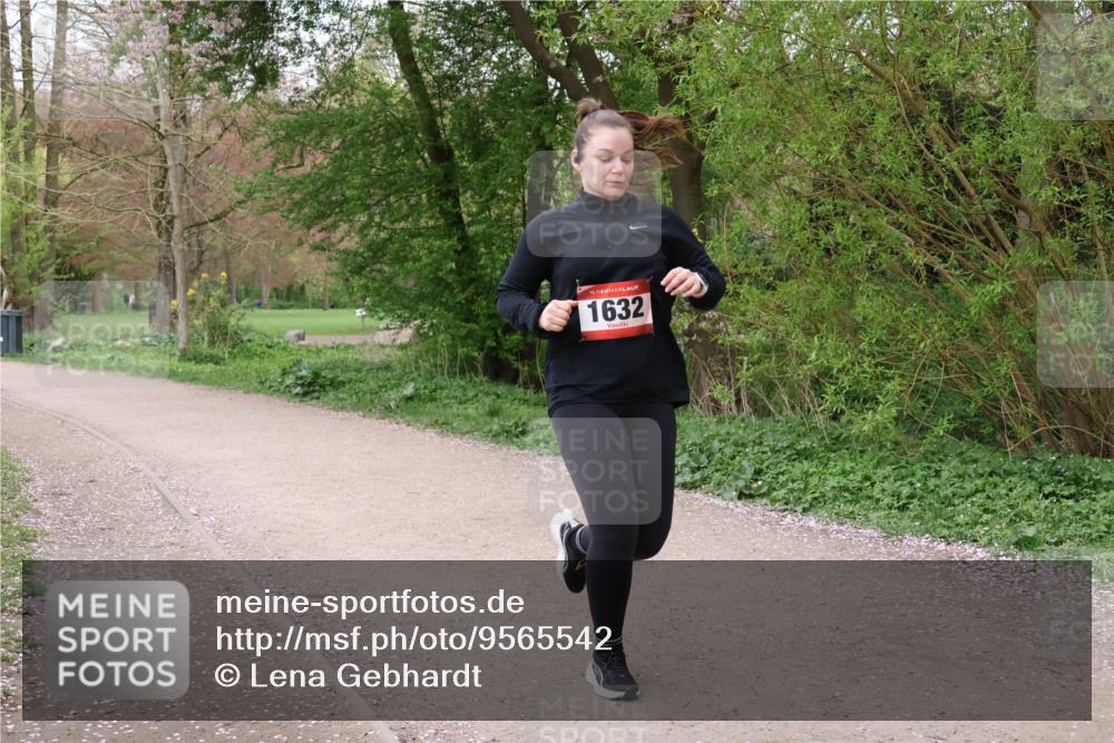 19.04.2026 - Hammer Lauf Lena Gebhardt http://msf.ph/oto/9565542 19.04.2026 10:56:05 Laufen 16, 1632 meine-sportfotos.de