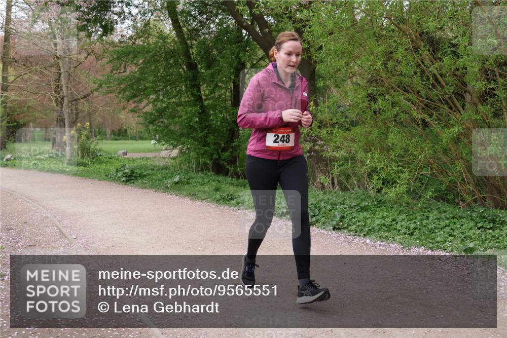 19.04.2026 - Hammer Lauf Lena Gebhardt http://msf.ph/oto/9565551 19.04.2026 10:56:40 Laufen 16, 248 meine-sportfotos.de