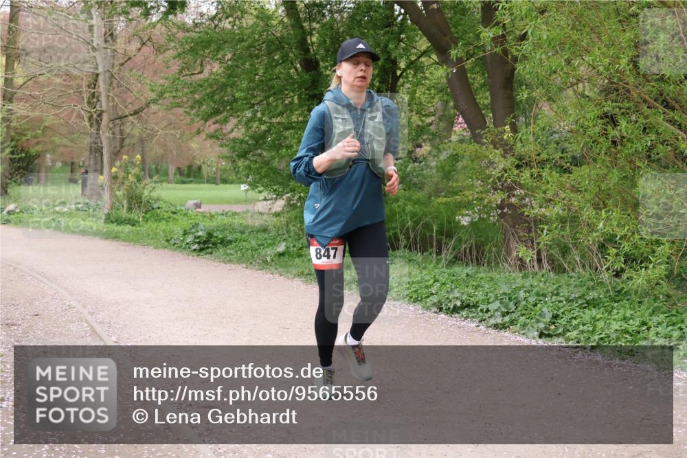 19.04.2026 - Hammer Lauf Lena Gebhardt http://msf.ph/oto/9565556 19.04.2026 10:57:11 Laufen 847 meine-sportfotos.de