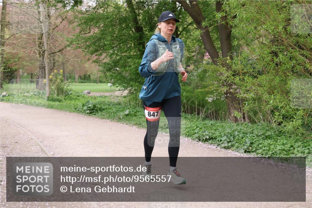 19.04.2026 - Hammer Lauf Lena Gebhardt http://msf.ph/oto/9565557 19.04.2026 10:57:11 Laufen 847 meine-sportfotos.de
