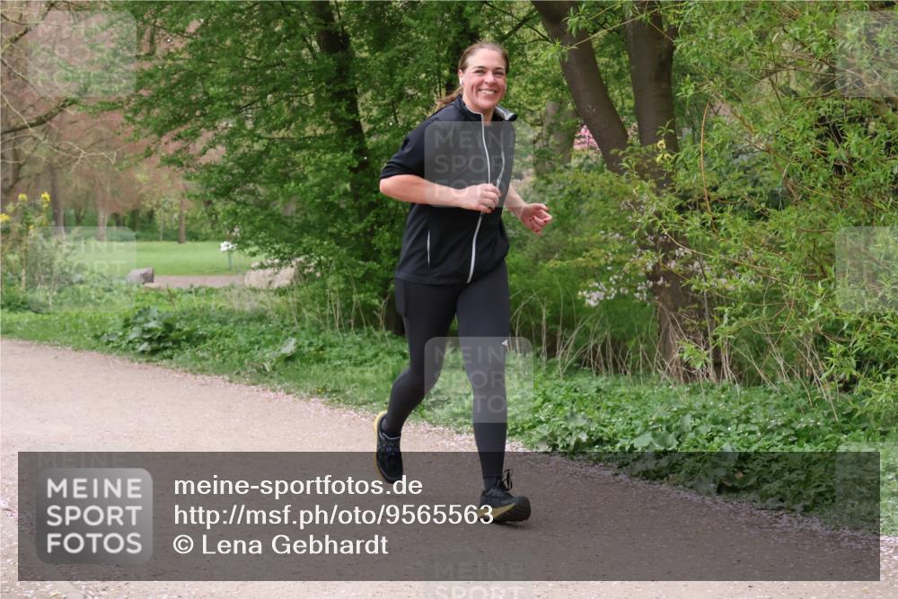 19.04.2026 - Hammer Lauf Lena Gebhardt http://msf.ph/oto/9565563 19.04.2026 10:57:26 Laufen  meine-sportfotos.de