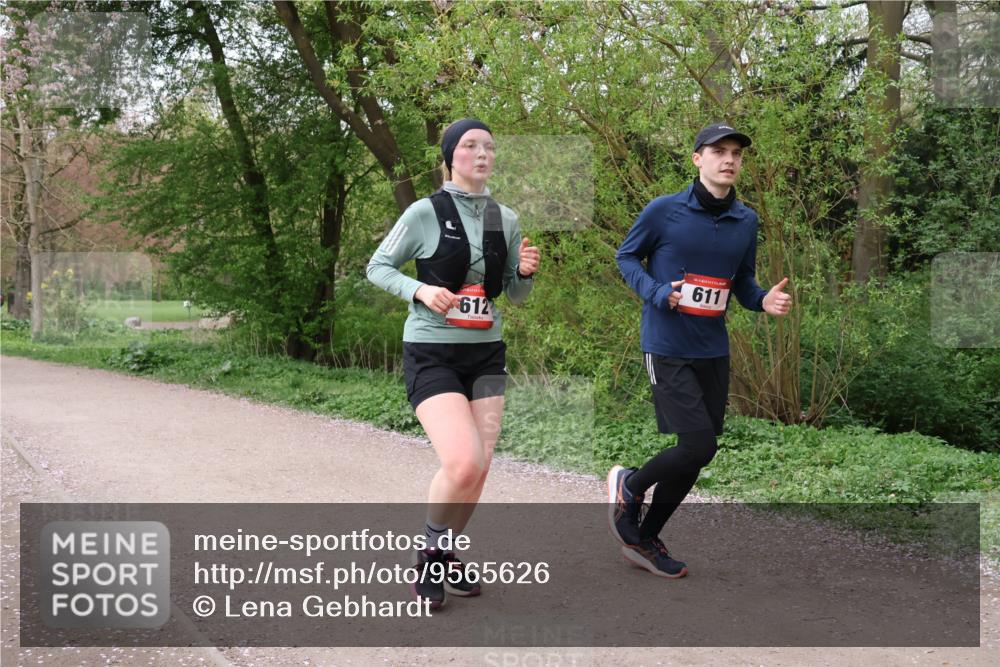 19.04.2026 - Hammer Lauf Lena Gebhardt http://msf.ph/oto/9565626 19.04.2026 10:59:30 Laufen 612, 611 meine-sportfotos.de