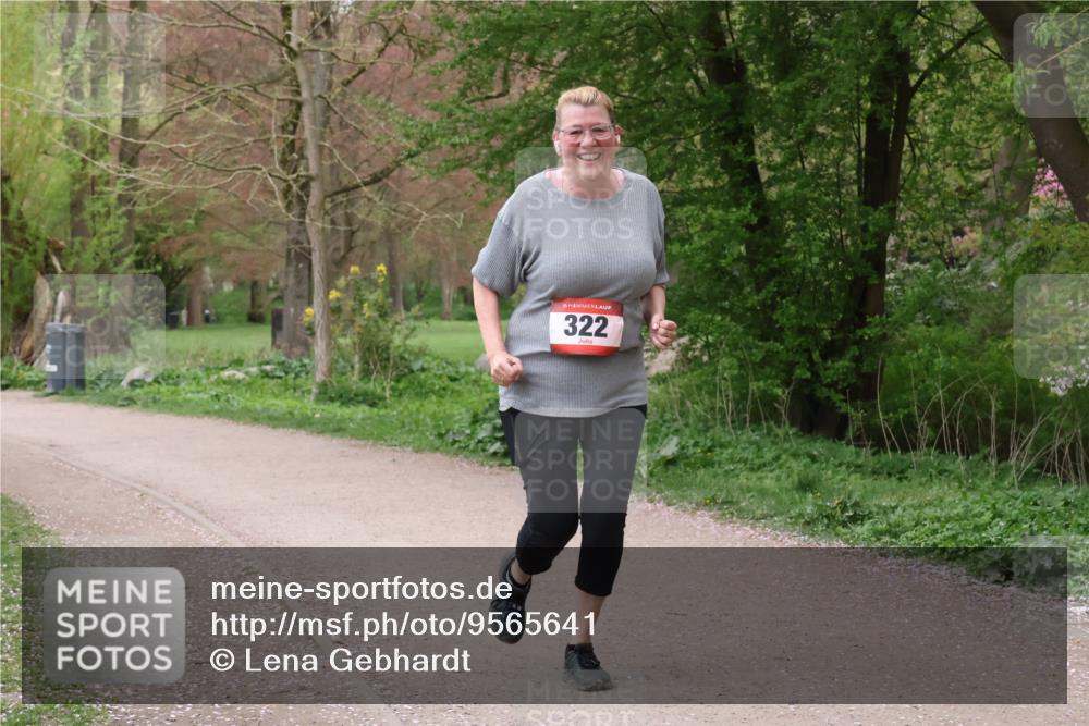 19.04.2026 - Hammer Lauf Lena Gebhardt http://msf.ph/oto/9565641 19.04.2026 11:01:22 Laufen 16, 322 meine-sportfotos.de